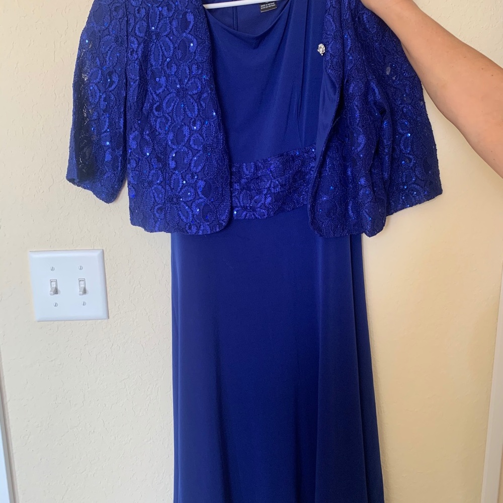 Women’s dress